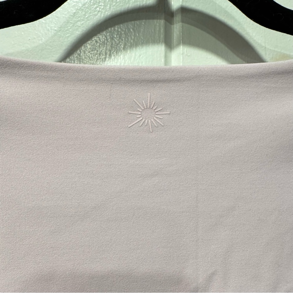 Offline by Aerie - Soft Lilac Short Sleeve Women's Tee ~ Size M - Picture 6 of 7